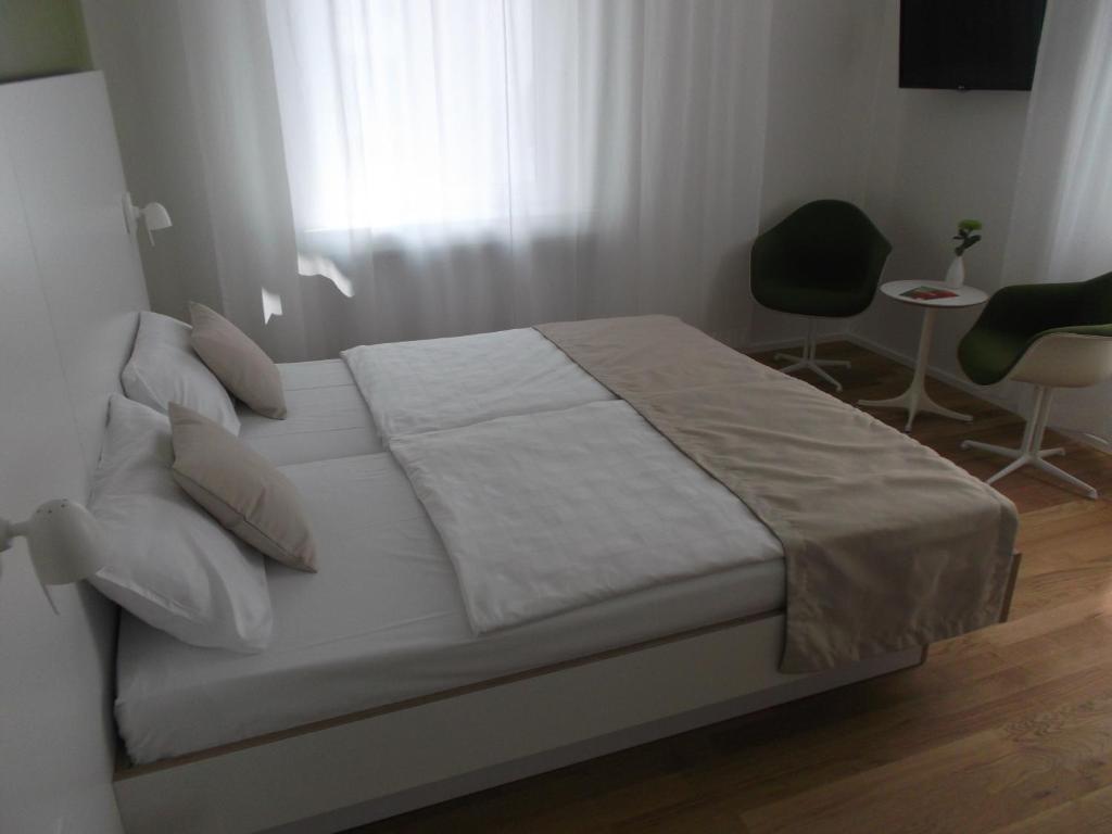 Art Hotel Ufer Дюселдорф Екстериор снимка