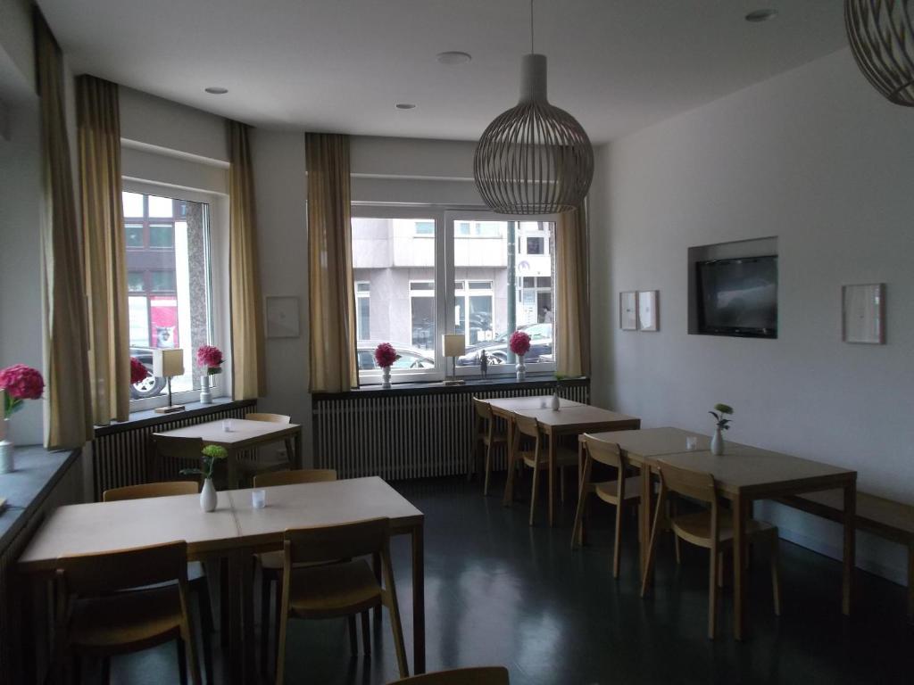 Art Hotel Ufer Дюселдорф Екстериор снимка